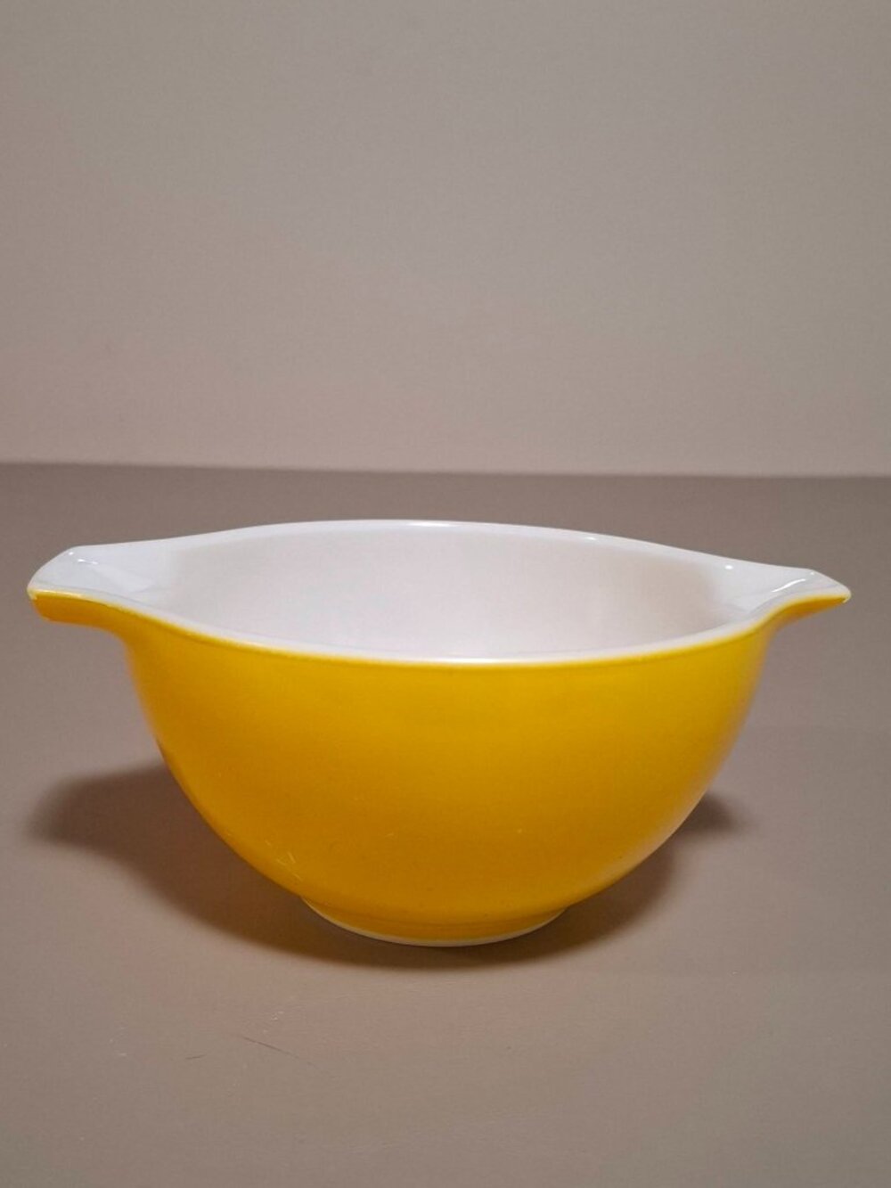 Pyrex Vintage 441 Sunflower Yellow Cinderella 1 1/2 Pint Mixing Bowl